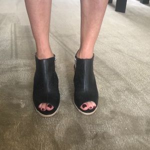 Dolce Vita platforms - never worn